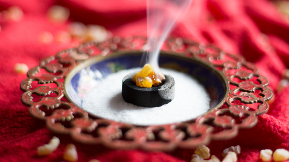 Unveiling the Mysteries of Resin Incense: A Guide to Sacred Aromatherapy