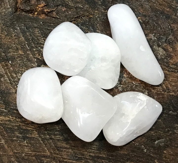 Milky white quartz hotsell